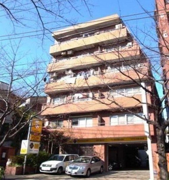 1LDK apartment in Shinagawa Ward, Tokyo - Photo 1