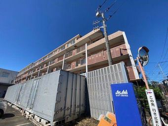 3LDK apartment in Yamato