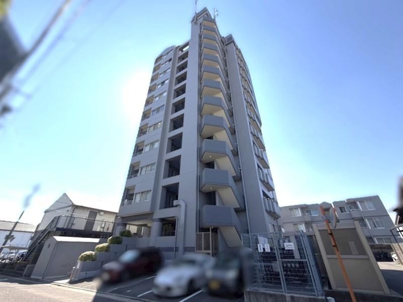 3LDK apartment in Yokkaichi, Mie - Photo 1