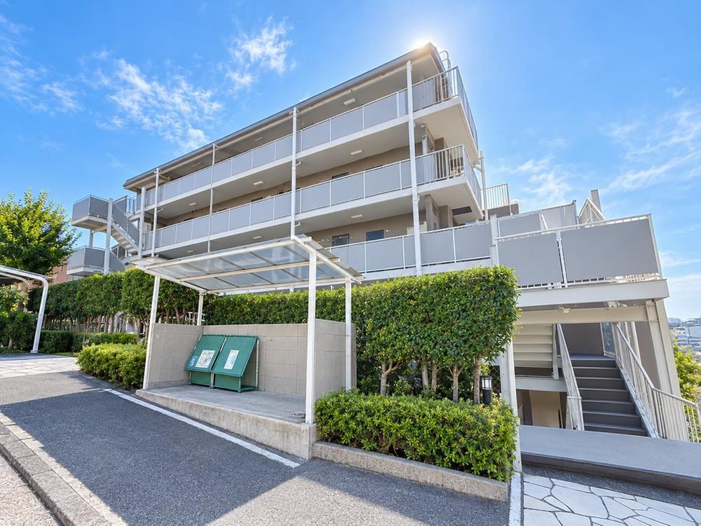 2LDK apartment in Kanagawa Ward, Yokohama, Kanagawa - Photo 1