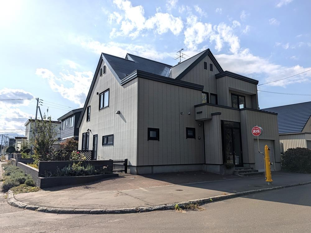 4LDK house in Ishikari, Hokkaido - Photo 1