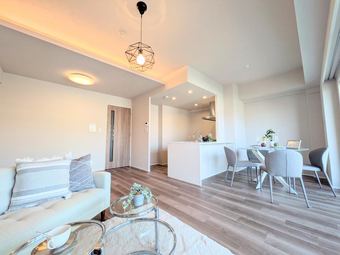 2LDK+S apartment in Fukushima Ward