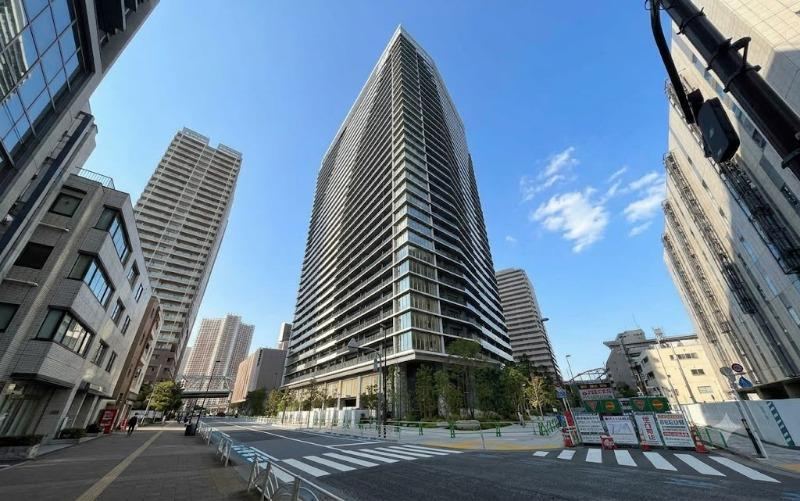 3LDK apartment in Minato Ward, Tokyo - Photo 1