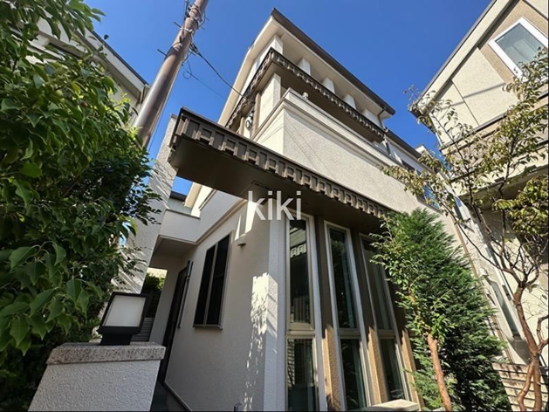 3LDK house in Shinagawa Ward, Tokyo - Photo 1