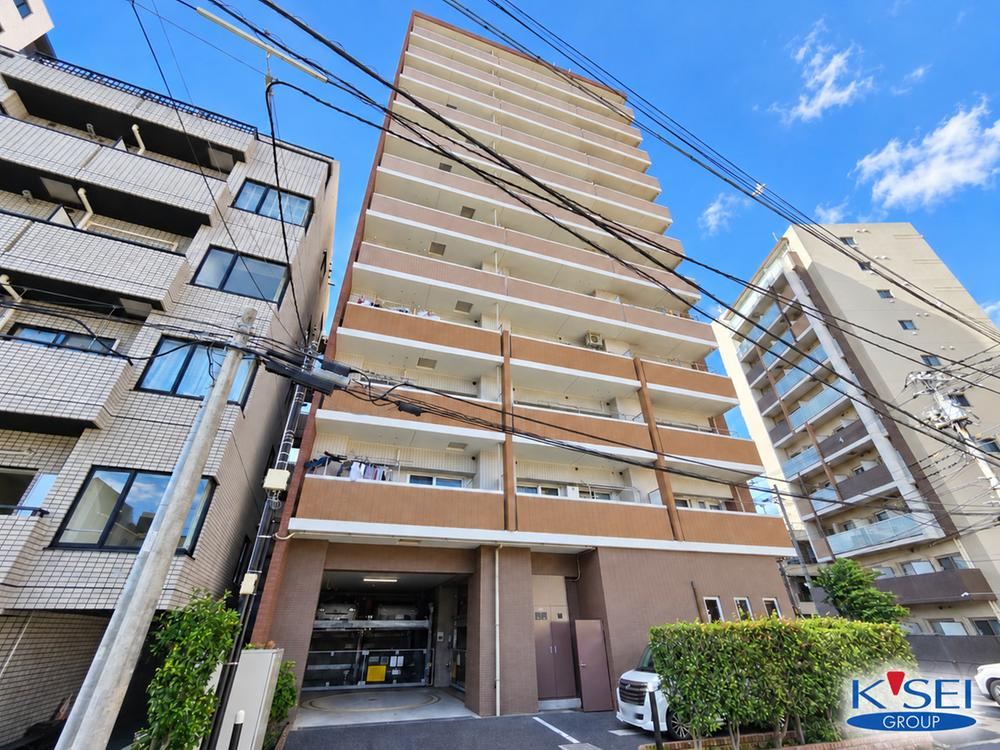 3LDK apartment in Katsushika Ward, Tokyo - Photo 1