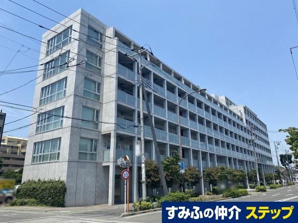 2LDK apartment in Chofu, Tokyo - Photo 1