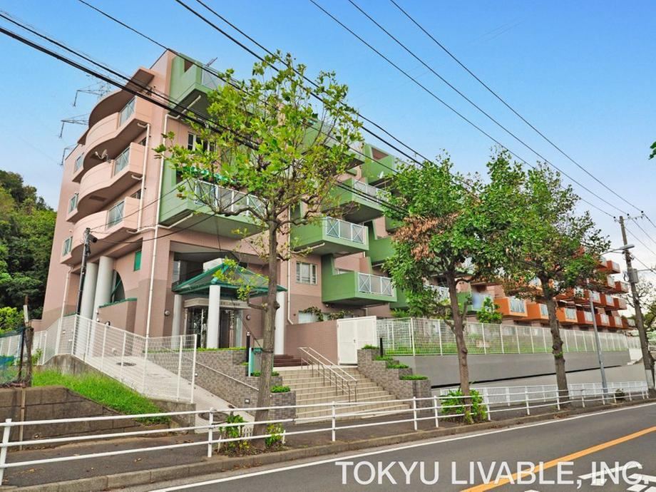 2LDK+S apartment in Kanazawa Ward, Yokohama, Kanagawa - Photo 1