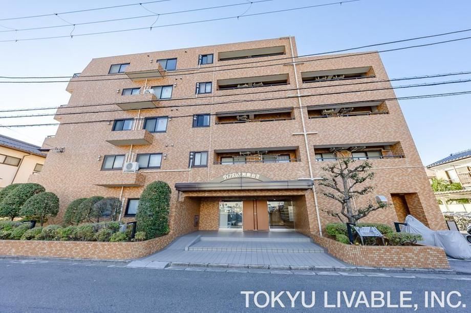 2LDK apartment in Fujisawa, Kanagawa - Photo 1