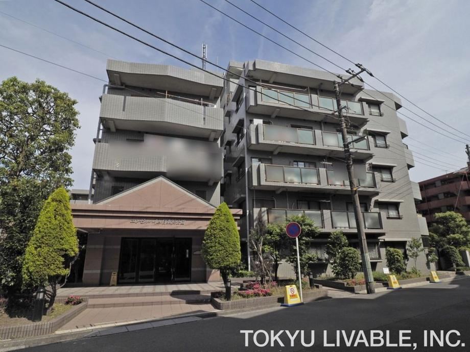 2LDK apartment in Tsurumi Ward, Yokohama, Kanagawa - Photo 1