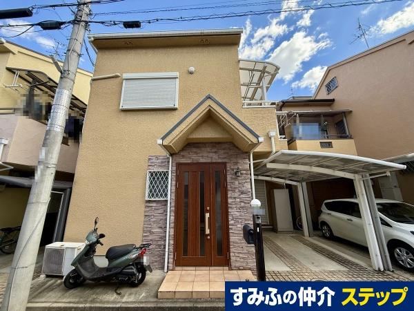 3LDK house in Higashiosaka, Osaka - Photo 1