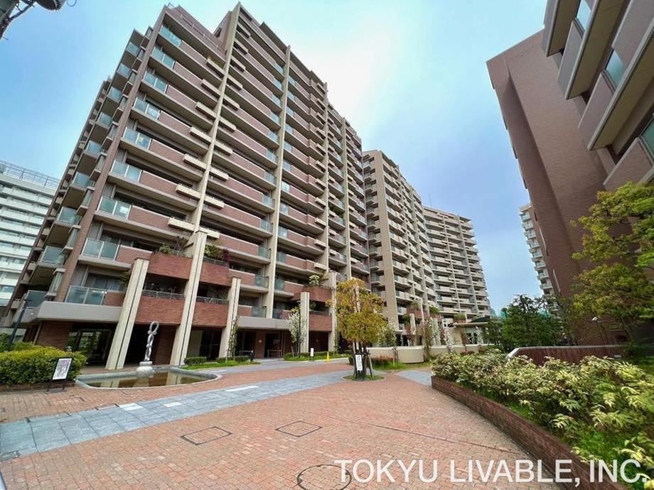 4LDK apartment in Tennoji Ward, Osaka - Photo 1
