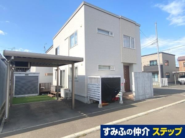 4LDK house in Kita Ward, Sapporo, Hokkaido - Photo 1