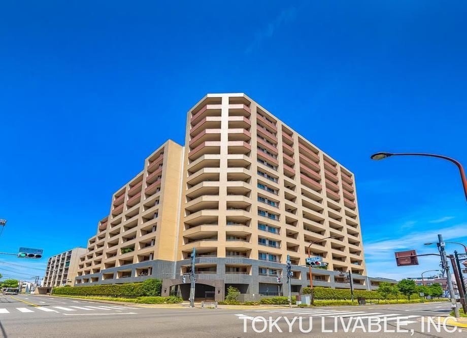 3LDK apartment in Koganei, Tokyo - Photo 1