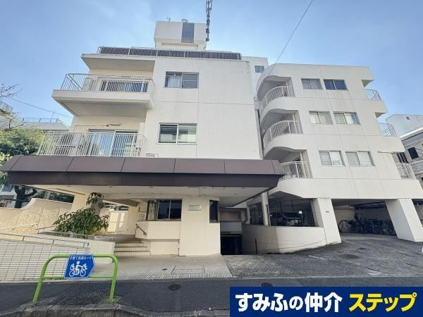1LDK apartment in Minato Ward, Tokyo - Photo 1
