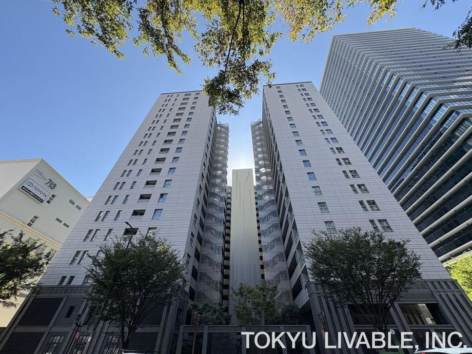 3LDK apartment in Chuo Ward, Kobe, Hyogo - Photo 1