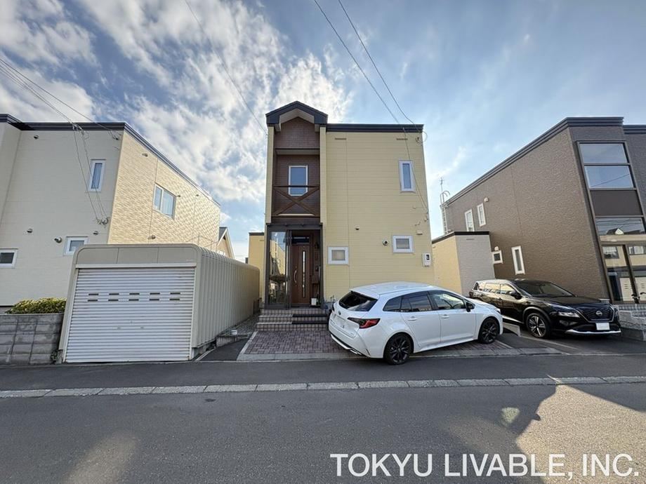 182 m² land in Kita Ward, Sapporo, Hokkaido - Photo 1