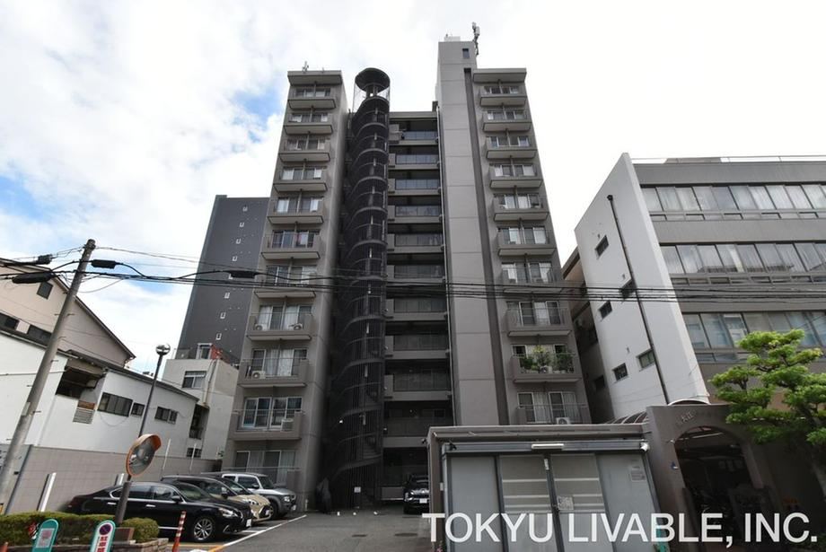 2LDK apartment in Chuo Ward, Osaka - Photo 1