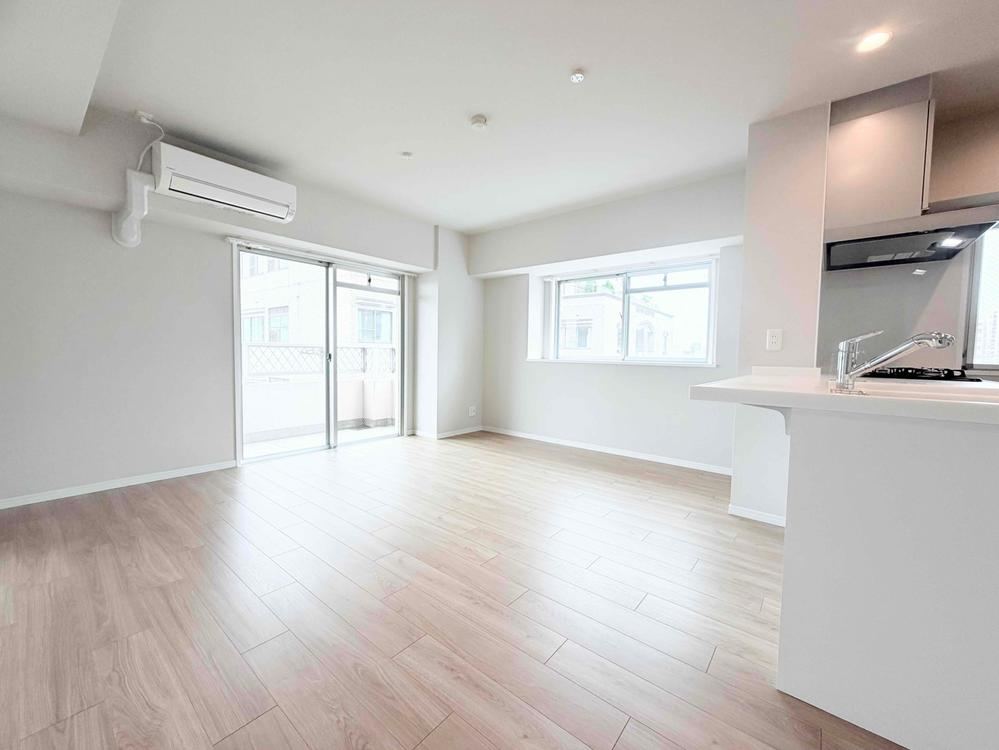 3LDK+2S apartment in Fukushima Ward, Osaka - Photo 1