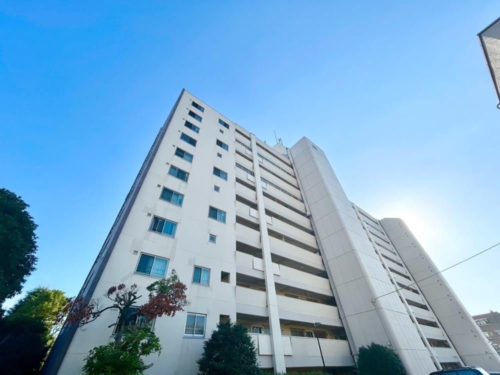 3LDK apartment in Setagaya Ward, Tokyo - Photo 1