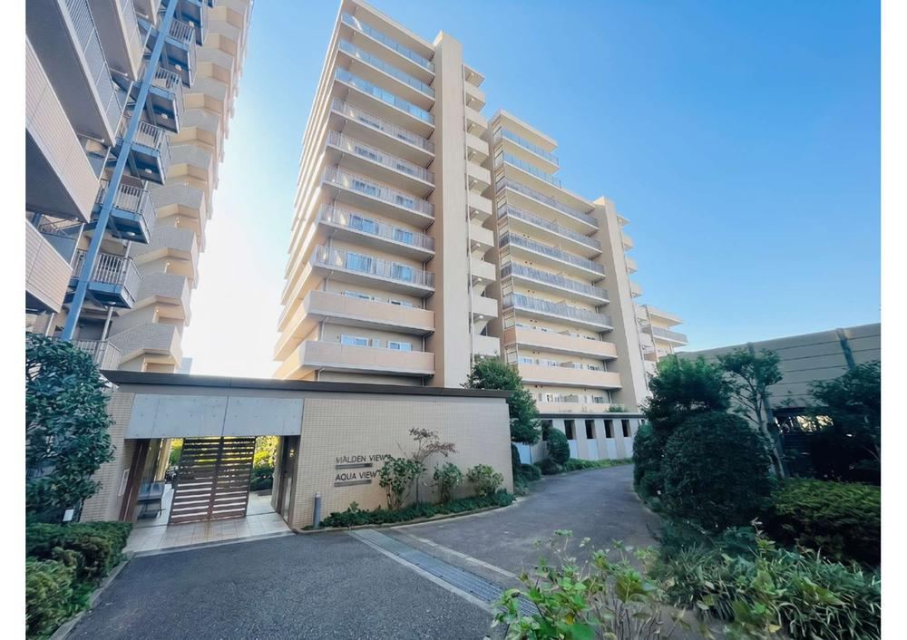 3LDK apartment in Fujisawa, Kanagawa - Photo 1