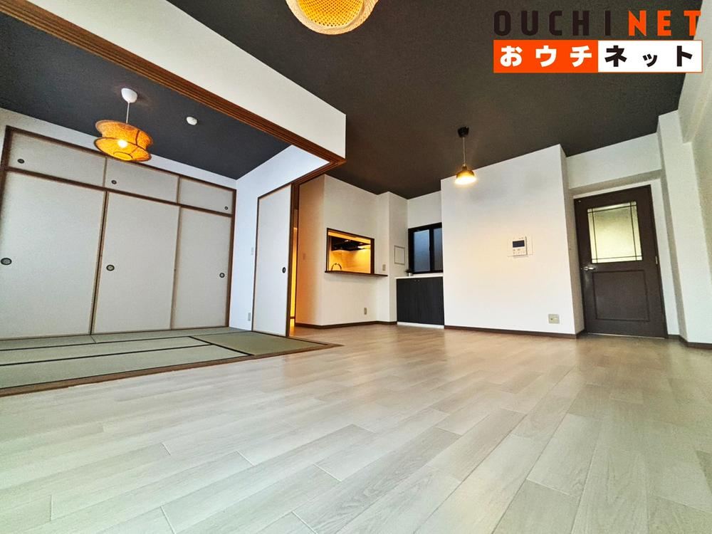 3LDK apartment in Toyonaka, Osaka - Photo 1
