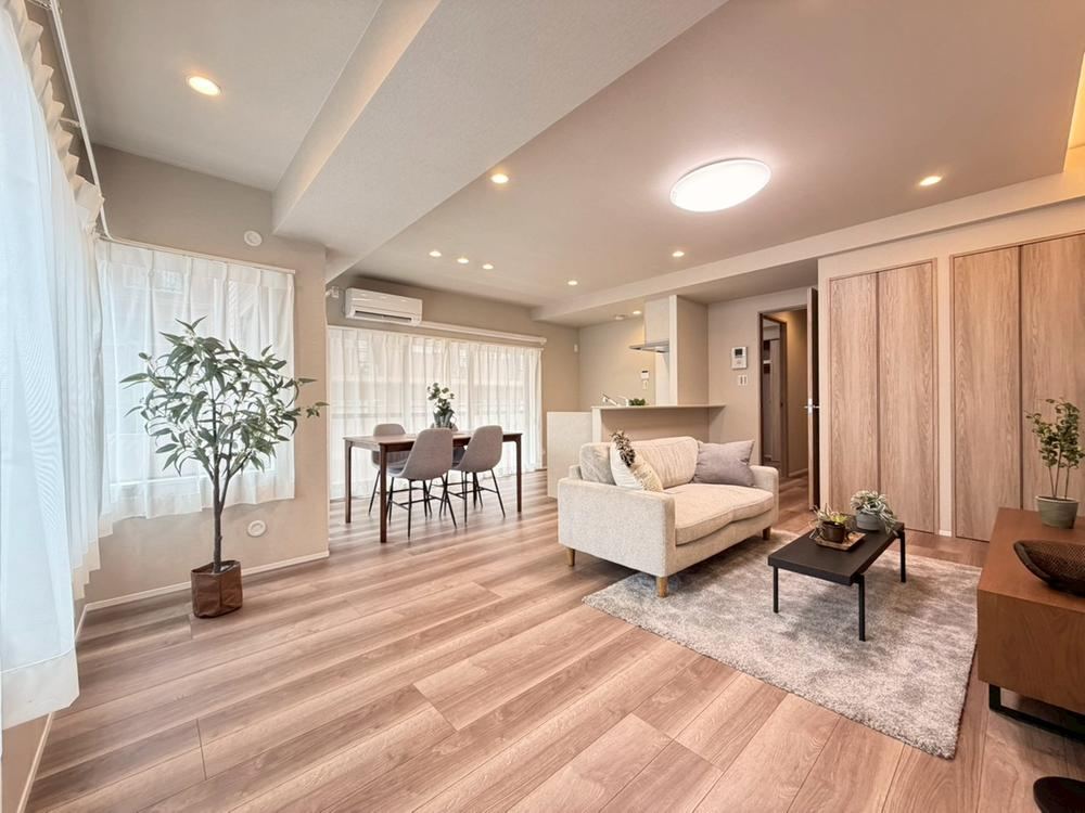2LDK apartment in Bunkyo Ward, Tokyo - Photo 1