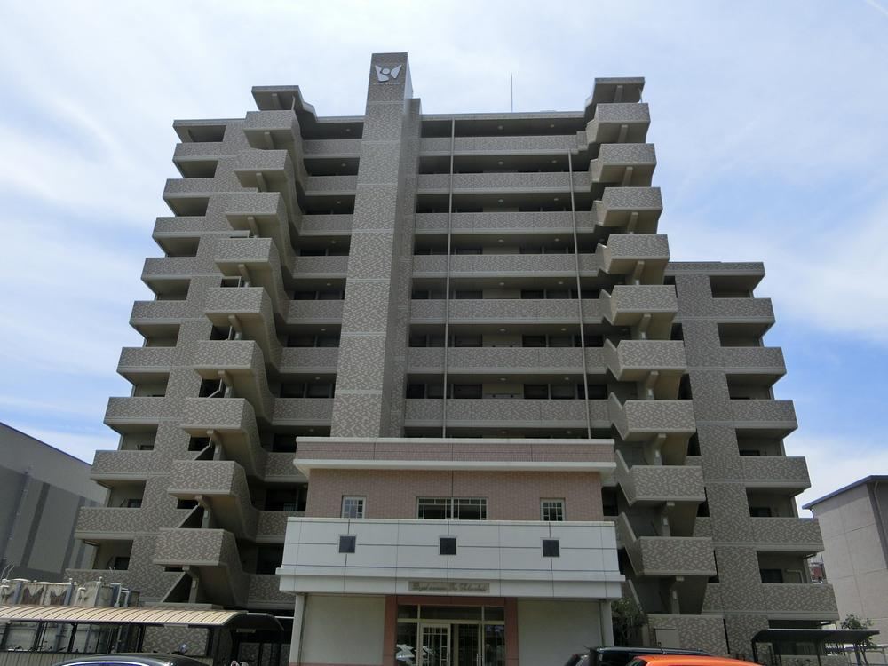 4LDK apartment in Tsu, Mie - Photo 1