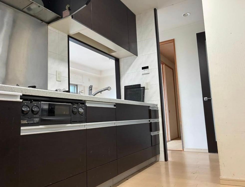 4LDK apartment in Nishinomiya, Hyogo - Photo 1