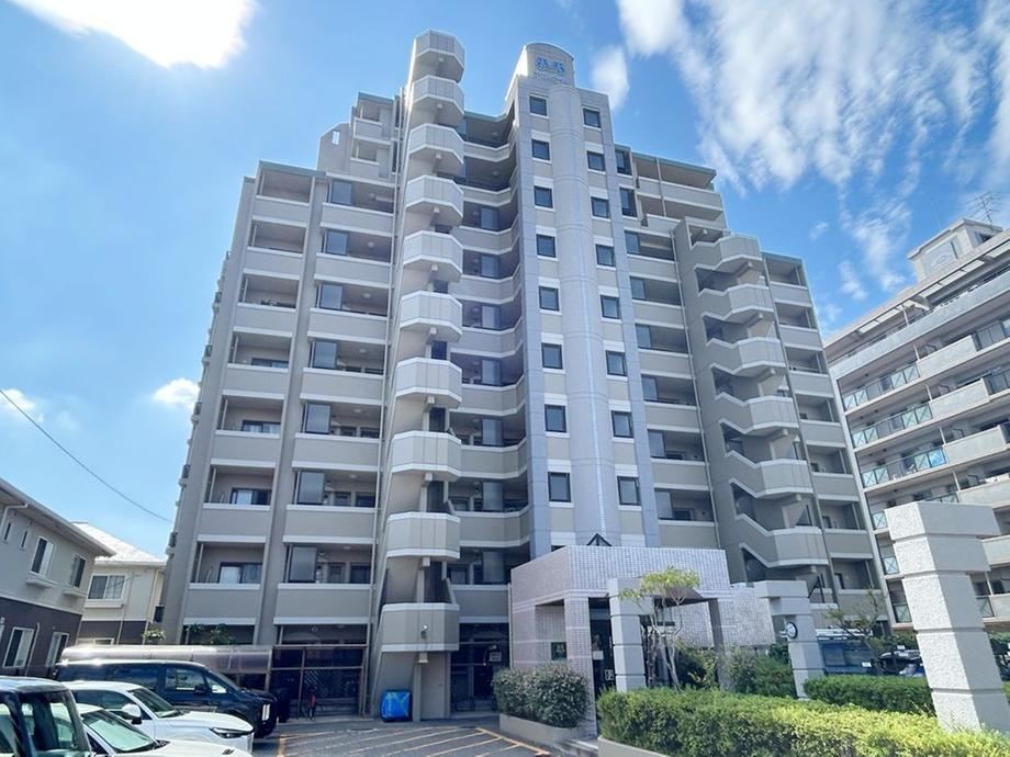 4LDK apartment in Higashi Ward, Fukuoka - Photo 1