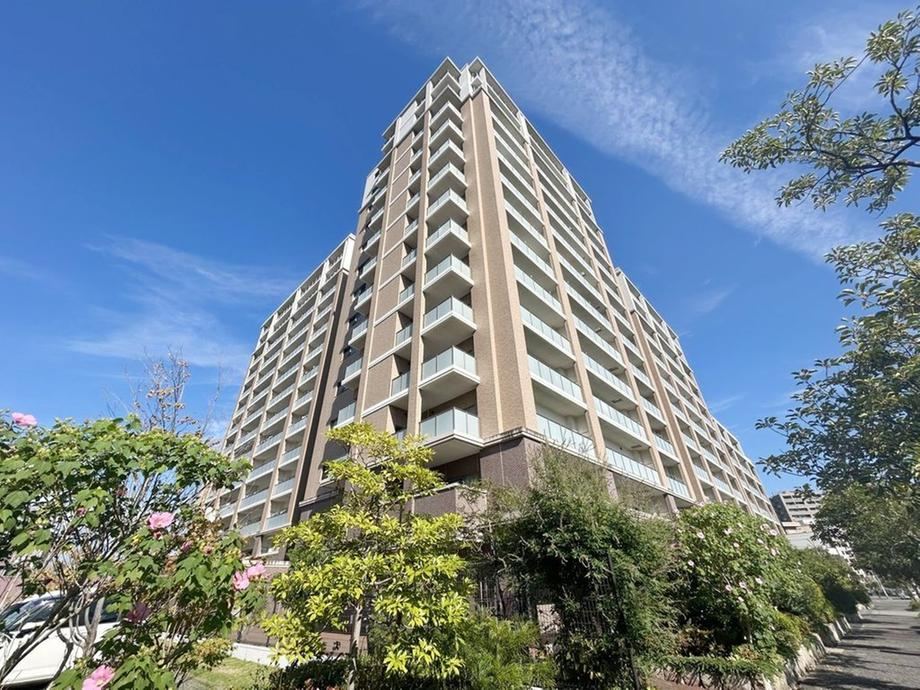 3LDK apartment in Higashi Ward, Fukuoka - Photo 1