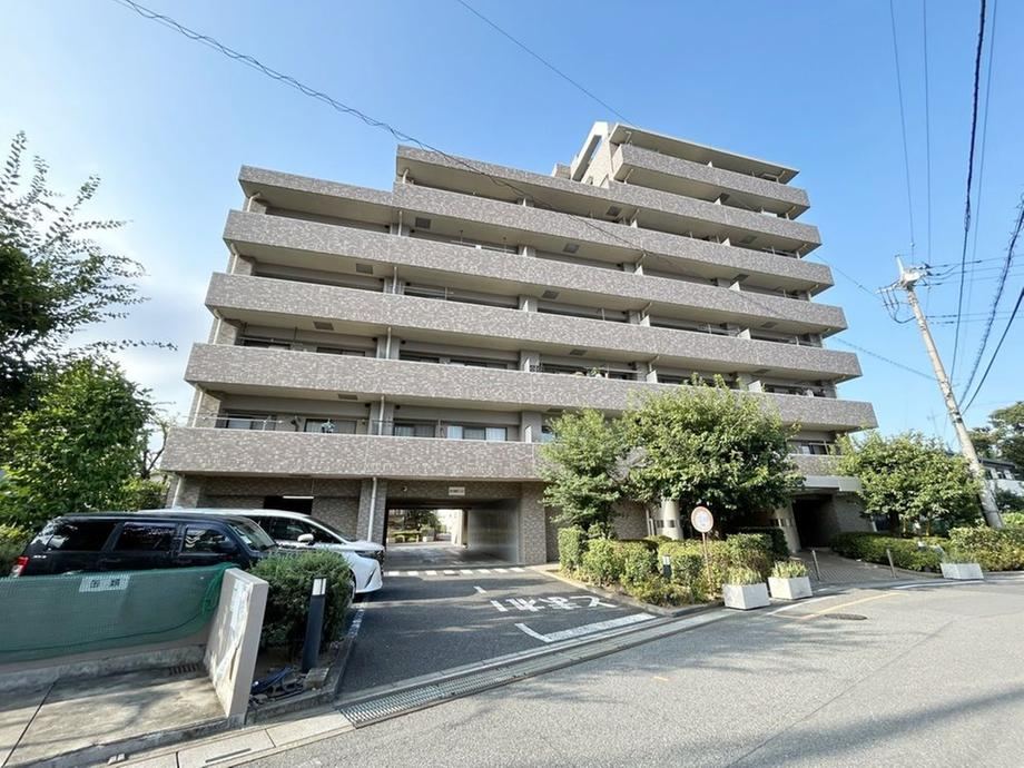 3LDK apartment in Minuma Ward, Saitama - Photo 1