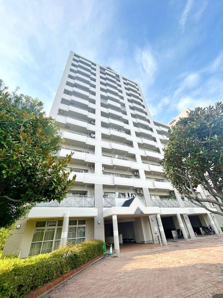 3LDK apartment in Miyakojima Ward, Osaka - Photo 1