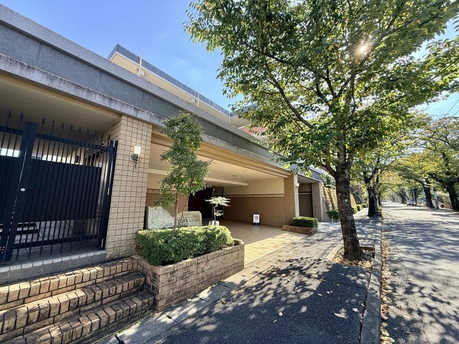 3LDK apartment in Aoba Ward, Yokohama, Kanagawa - Photo 1