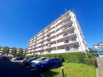 3LDK apartment in Shiroi