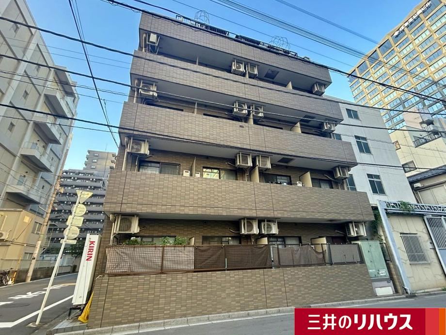 1DK apartment in Minato Ward, Tokyo - Photo 1