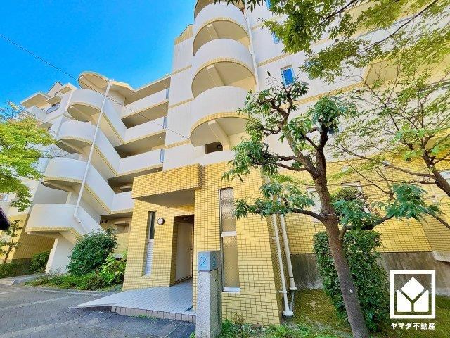 2LDK apartment in Nishinomiya, Hyogo - Photo 1