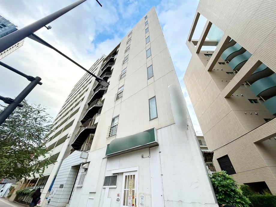 studio apartment in Toshima Ward, Tokyo - Photo 1