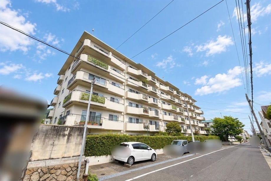 2LDK apartment in Higashinada Ward, Kobe, Hyogo - Photo 1