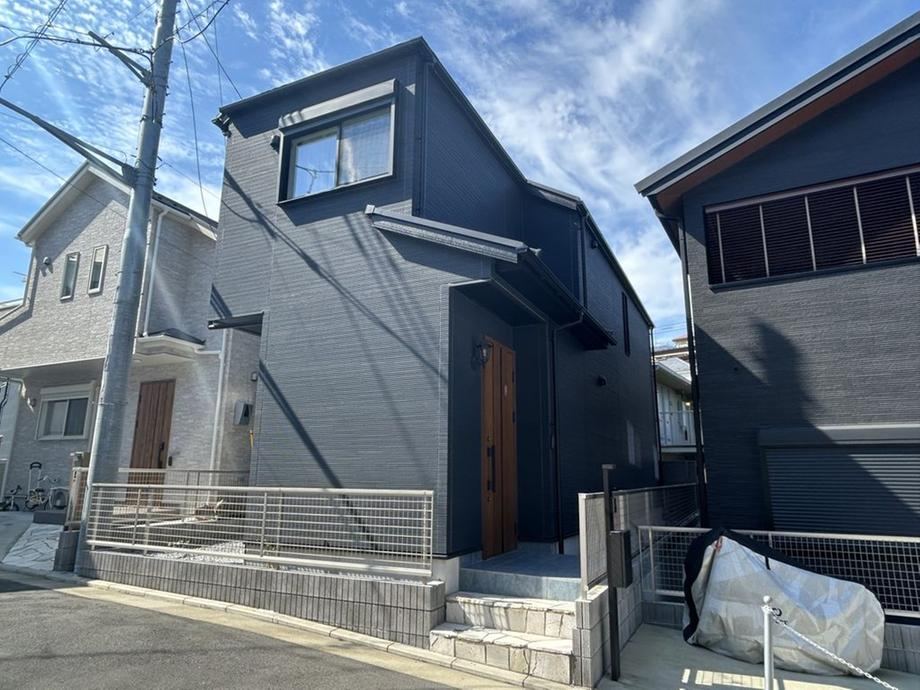 3LDK house in Isogo Ward, Yokohama, Kanagawa - Photo 1