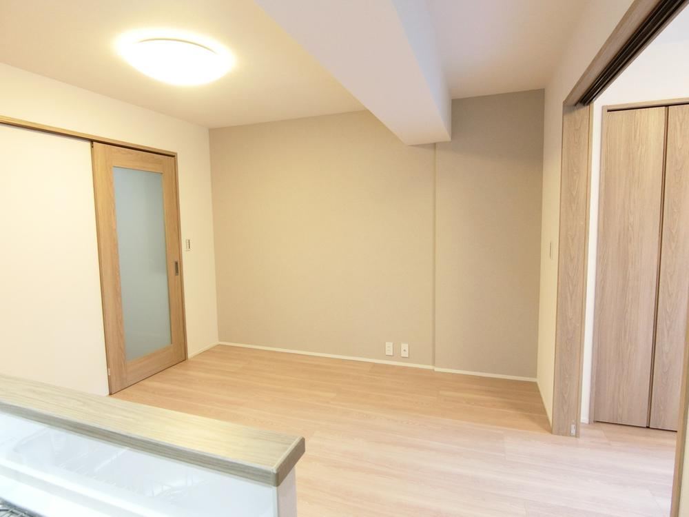 2LDK apartment in Toshima Ward, Tokyo - Photo 1