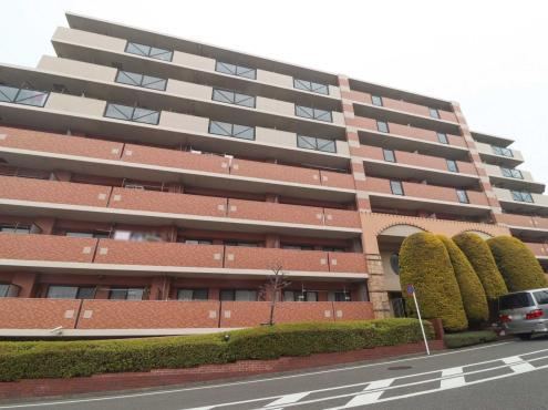 4LDK apartment in Tsuzuki Ward, Yokohama, Kanagawa - Photo 1