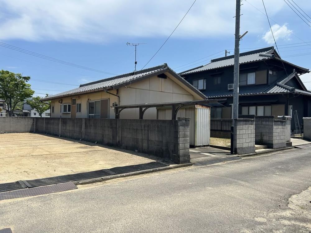2LDK house in Sakaide, Kagawa - Photo 1