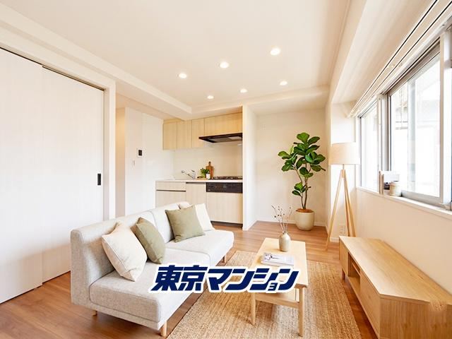 2DK apartment in Itabashi Ward, Tokyo - Photo 1