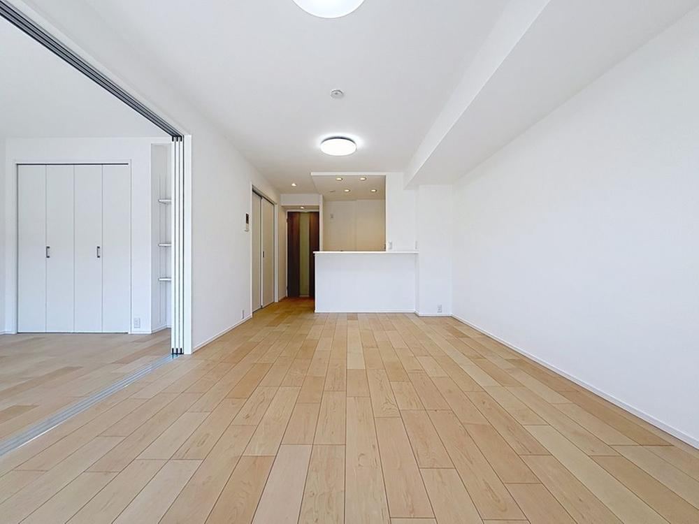 3LDK apartment in Funabashi, Chiba - Photo 1