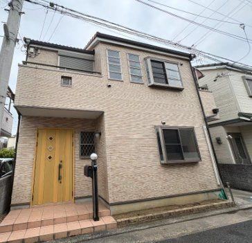 3LDK house in Yao, Osaka - Photo 1