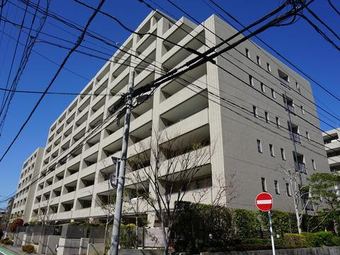 3LDK apartment in Sawara Ward