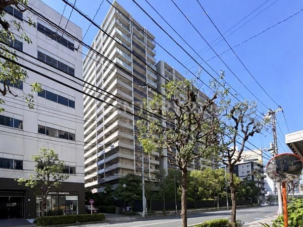 3LDK apartment in Shinagawa Ward, Tokyo - Photo 1