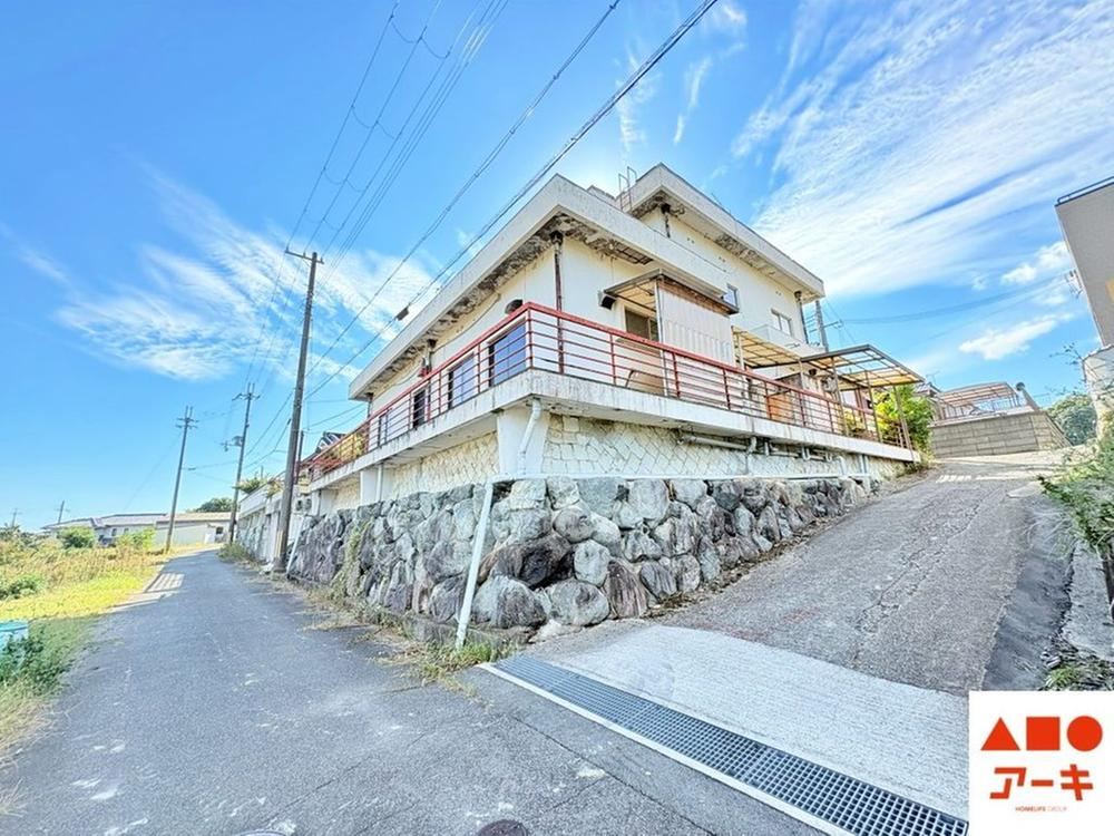9DK house in Tatsuno, Hyogo - Photo 1