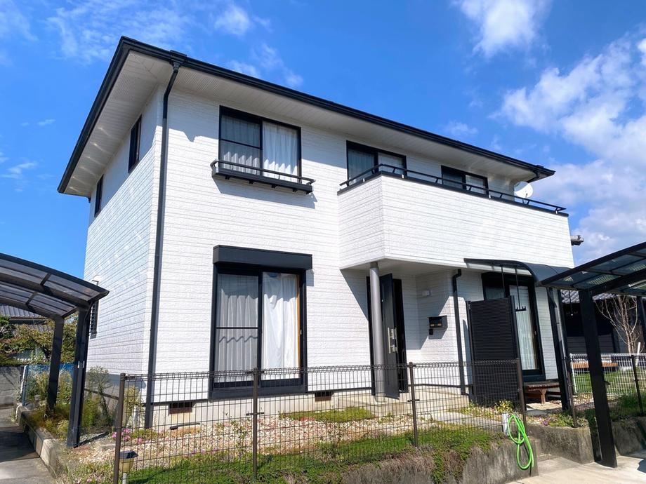 4LDK house in Masaki, Iyo District, Ehime - Photo 1