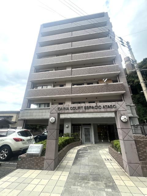 4LDK apartment in Nishi Ward, Fukuoka - Photo 1